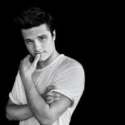 Toute l'actu du talentueux Josh Hutcherson et du film  Hunger Games! All news of your favorite actor Josh Hutcherson! - @jhutch1992 ♥