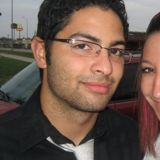 ElTheFred's profile picture. Im a software developer with a degree in art. I can't do a back flip.