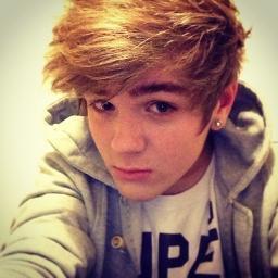 Kate, 15, UK ▪ Here to support @OverloadGB Joey, Jordi Ollie & Ryan, I'm also here to support the amazing @DanielJWorld ❤ #Ostar #DJstar