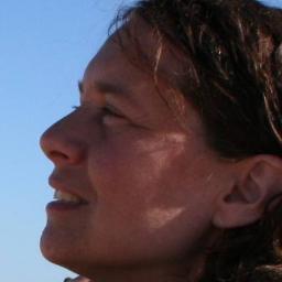 50-something visitor to the globe... Love challenges, architecture, nature, animals, my family, God.