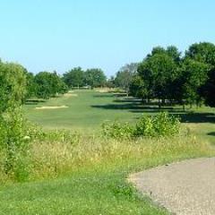 The Milwaukee Journal Sentinel is featuring an online Golf Guide for courses to promote their links to golfers. Tweet us to be a part of it.