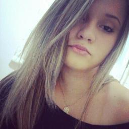 paulaarifa's profile picture. Love apesar, a pesar e há pesar.