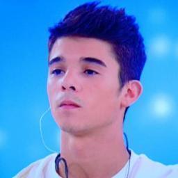 Fanpage Ufficiale di @morenodonadoni, talentuoso partecipante di #Amici12 e campione nazionale di #freestyle. Moreno è il nostro unico amore :)
