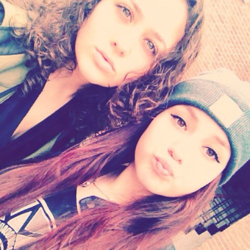 Instagram: claudiaa_cm.