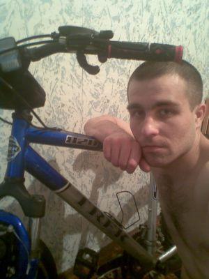 Ну и что, чтцKй­pxГо у меня грудь маленькая…….. А бриллианты крупными и не бывают!