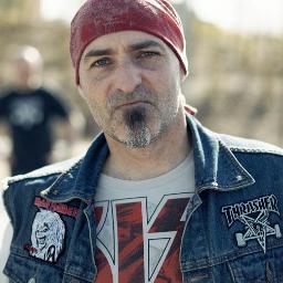 sergiojungle's profile picture. Diseñador gráfico, skateboarder, monitor de skate y tiempo libre. Además buena gente por si fuera poco.