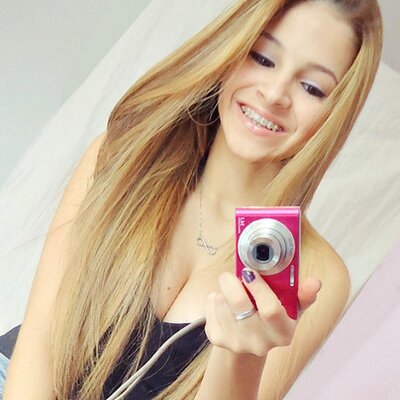 Vivi fernandes Vivi fernandes