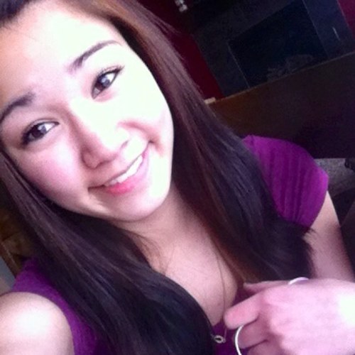 Single,
Follow. 
Instagram; jeeess15
;3