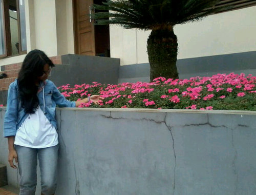 2nd acc for @auzila_zila. Tω℮ηtyS℮v℮η!♥̸̨.