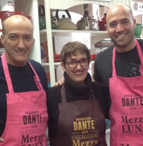Professeure de cuisine italienne traditionnelle et passionnée. 
Italian traditional cooking teacher and passionate