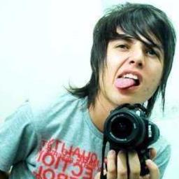 Fã Clube Destinado á @rockrestart since : 10/01/2011 OFICIALIZADO:18/06/2011 Dona : @WhoisRenata_ Moderadora :  @FccoloridosAl
