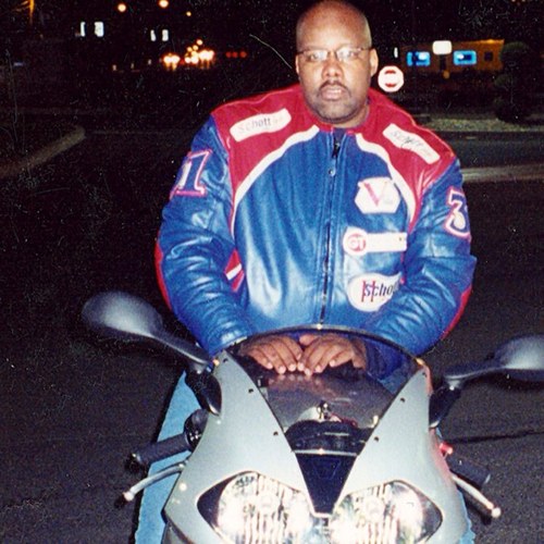 Connecticut born & raised, Howard Bison, lover of technology & motorcycles. Formula1 & MotoGp. Strictly 70's Funk,80's R&B & HipHop. Get in where you fit in