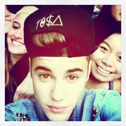 Justin Bieber followed (31/may/ 2011)
Cody Simpson followed (7/october /2011)