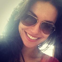 ~Nem com as mais belas palavras do universo , nem com os mais lindos versos&poesias , explicara o que sinto por você @melfronckowiak eu te amo ♥