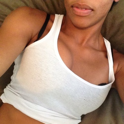 http://t.co/Wb4ZpdrC5O && Streamate = Search for me!! Love_Me_Hard
