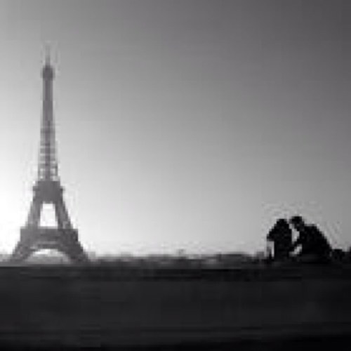 Em Paris tudo pode acontecer... Uma ideia, um conceito, um sonho. Vamos pra Paris?!
