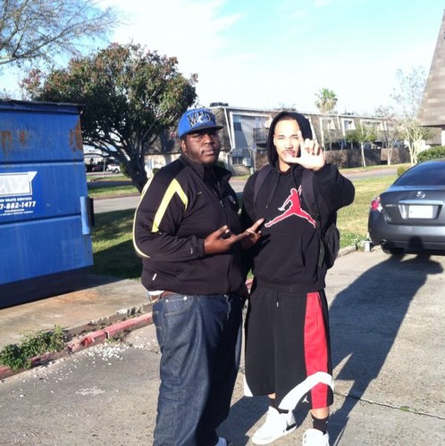 Whutz good its yo boi coogi from all ova Louisiana but i live in Baton Rouge if u wanna kno more about me hit me up