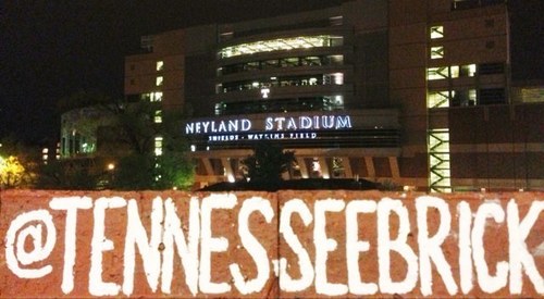 Helping @Vol_Football Rise to the Top #BrickbyBrick. Follow the Instagram: http://t.co/NChKdSwufW | Run by @bmoore3vfl and @Knoxville_Swag