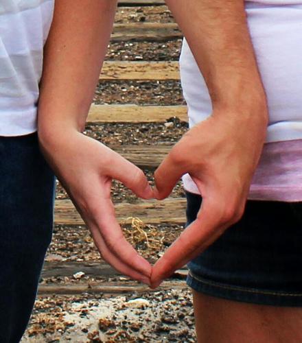 19 years young :) Early Childhood Ed and Special Ed Major. Boyfriend is Airforce and Bestfriend is Army! :)