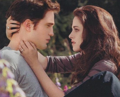 Unconditionally and irrevocably in love with my husband, Edward Cullen and my daughter Renesmee Carlie Cullen. I live in Forks,Washington. Vegetarian by choice.