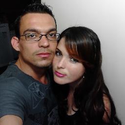 Somos um casal abençoado, que se ama muito, com o coração abrasado para ganhar almas para o Reino do Senhor, cursando bacheral em teológia !!!