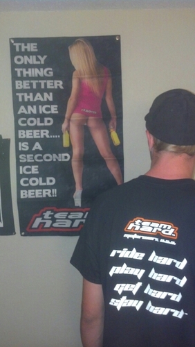 Hard_Wood_King's profile picture. 