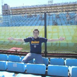Sencillamente Feliz de ser quien soy y agradecido de lo que Dios me dio!