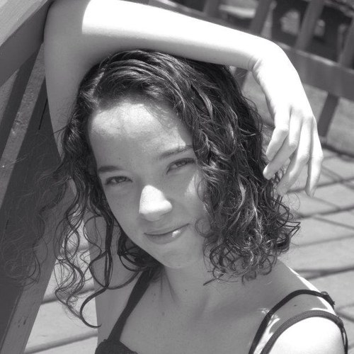 I am 16 years old and music is my life, i love my best friends, and i have the best boyfriend ever! Follow me! 3