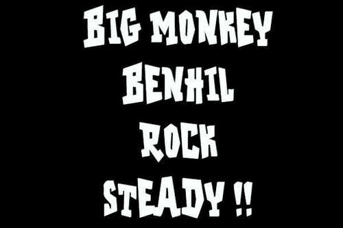 fams big monkey benhil and ciragil off selow :)