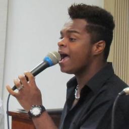 Adorador com excelência , e integrante do Ministério de Louvor da Igreja Batista Monte Verde