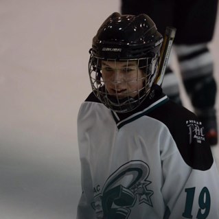 McKee_19's profile picture. 