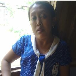 my name is NENI :) i love Allah :3 i love my mom :3 i love my sister :) i love my babe :*