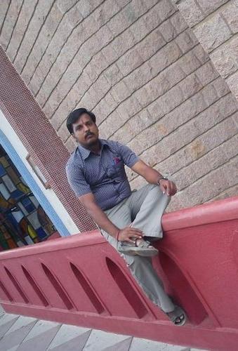 Hi I Am Santhosh. Learn More from World.