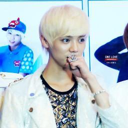 อันยอง.. ผมเป็นบอทนะครับ^^ อยากรู้จักผมฟอลมาสิ (ยิ้ม) ผมรักทุกคนนะ ^^ ♥