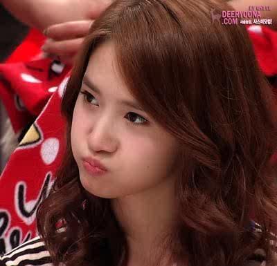 WELCOME TO IM YOONA WORLD, I'M YOONA UNYUH VERSION (-̴̴̴̴̯͡ .̮ -̴̴̴̴̯͡ ) DON'T KNOW? GA UNYUH (˚----̩̩˚)