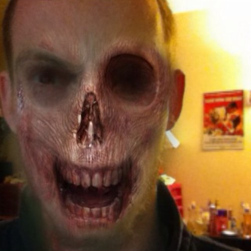 I like twitter and like to tweet and im always on grrrrr BRAINS!FOLOW ME I FOLLOW U email: wesker404@hotmail.com/Facebook:Heavy Metal & Horror