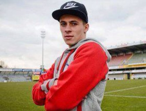 .Thorgan Hazard, milieu de terrain de Chelsea / Thorgan Hazard, midfielder of Chelsea.

Thorgan Hazard, midfielder of Chelsea FC. International belgium U19.