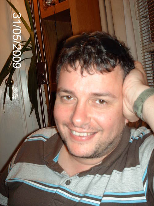 1mikebarber's profile picture. Love life, my wife, football and music