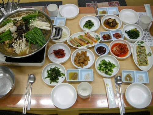 몸에 좋고 특별한 보약요리 용봉탕으로 가격 맛에 만족을 드리고 이벤트로 즐거움을 선물해 드리고 고객님이 건강하게 행복하게 지내는것이 저의보람이요, 행복 입니다