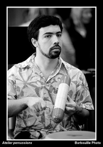 Ingénieur sans boulot, percussionniste-bassoniste-pianiste, fan de Star Wars et Disney, buveur de lait et amateur de calembours,...