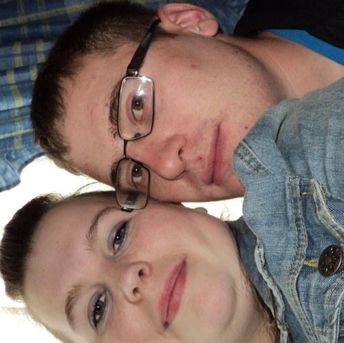 lauz20021's profile picture. 