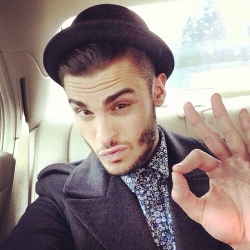 Compte parodique de @B_Giabiconi.