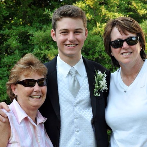 clintevans11's profile picture. I'm not there