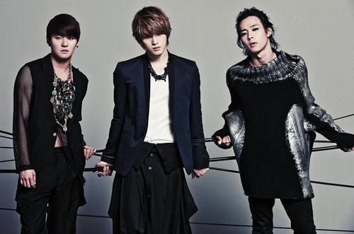 ヤフオクに出品されているJYJ　 
のグッズの情報をお届けいたします。
ヤフオクならではのレアグッズや非売品、限定品など最新入札情報をお知らせします。