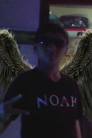 Hobi bermain sepak bola, Real Madrid club kebanggaanku, my facebook: ade yusuf ferdiansyah, my twitter: @AdeYusuf37