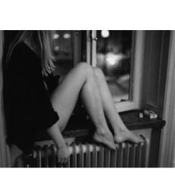 I create this twitter for u if u have some problems and need to talk about it .I'm here for you and i'll do my best to help u. U can DM me(Victoria. 19yo)
