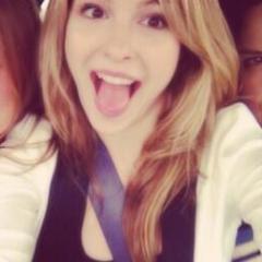 {bridgit, selena, demi, avril lavigne, violetta} ♥