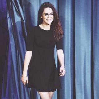 DoeEyeSwan's profile picture. [MC/RP/AU/18+/Taken by @The_Mind_Reader/ 
Human Bella, 18, I bite. Suck my kiss *winks*