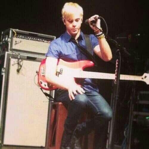 I'm Riker... I slappa da bass in my family band @WeAreR5 (RP) Engaged to my Juliet @yayAllyD..you hurt her..you die!