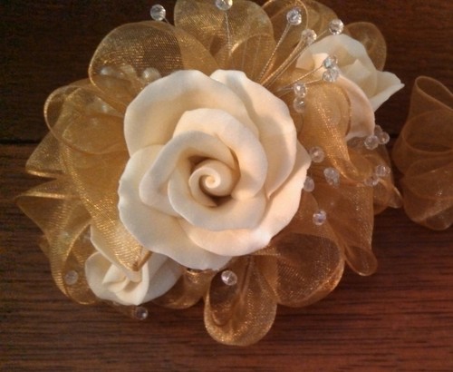 I've been making handmade flowers for 25 years!    To see pictures -  Visit https://t.co/6CYCza0R4M  Beautiful keepsakes! 602-819-8401